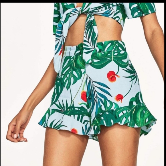 Zara Tropical Print Shorts - Picture 6 of 6